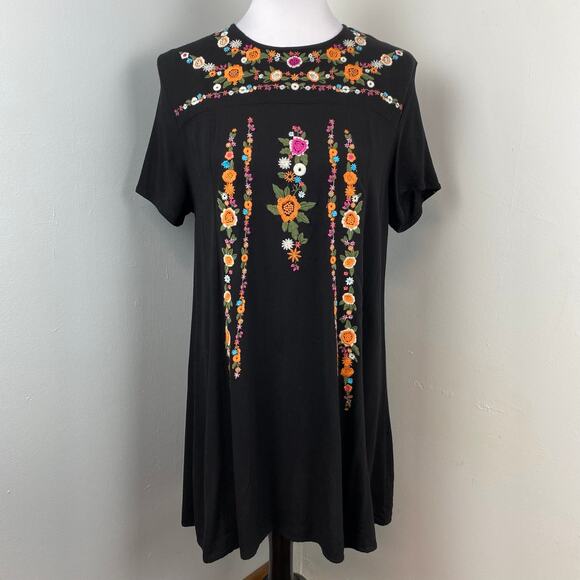 Umgee Black Colorful Floral Embroidered A-Line Tee Dress Medium - Picture 3 of 9